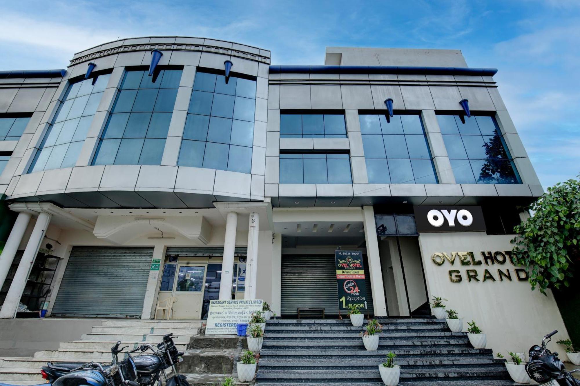 Super Collection O Ovel Hotel Grand Abadpura 외부 사진
