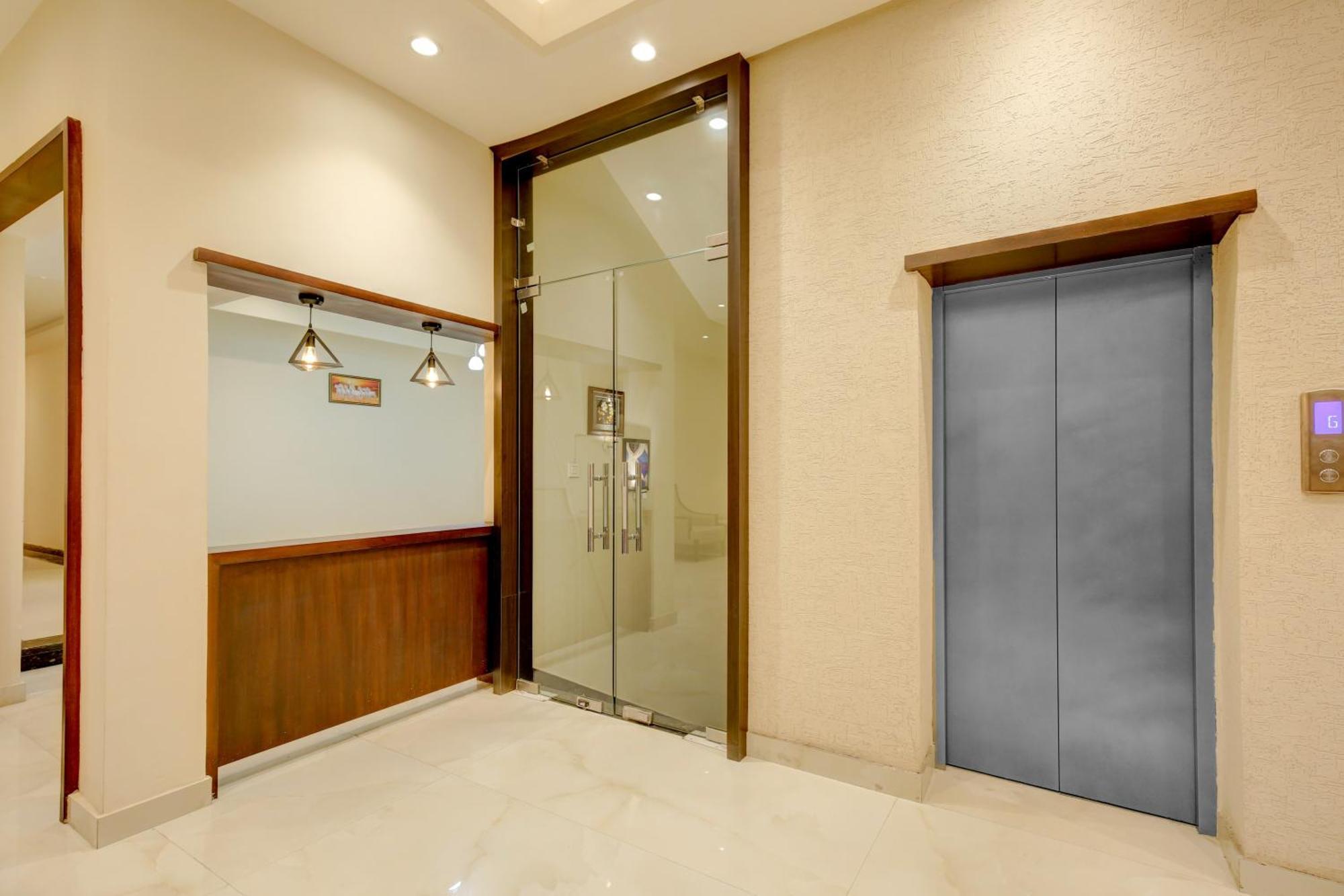 Super Collection O Ovel Hotel Grand Abadpura 외부 사진