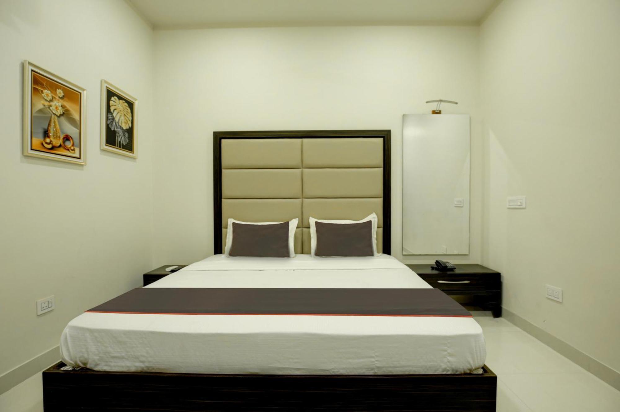 Super Collection O Ovel Hotel Grand Abadpura 외부 사진