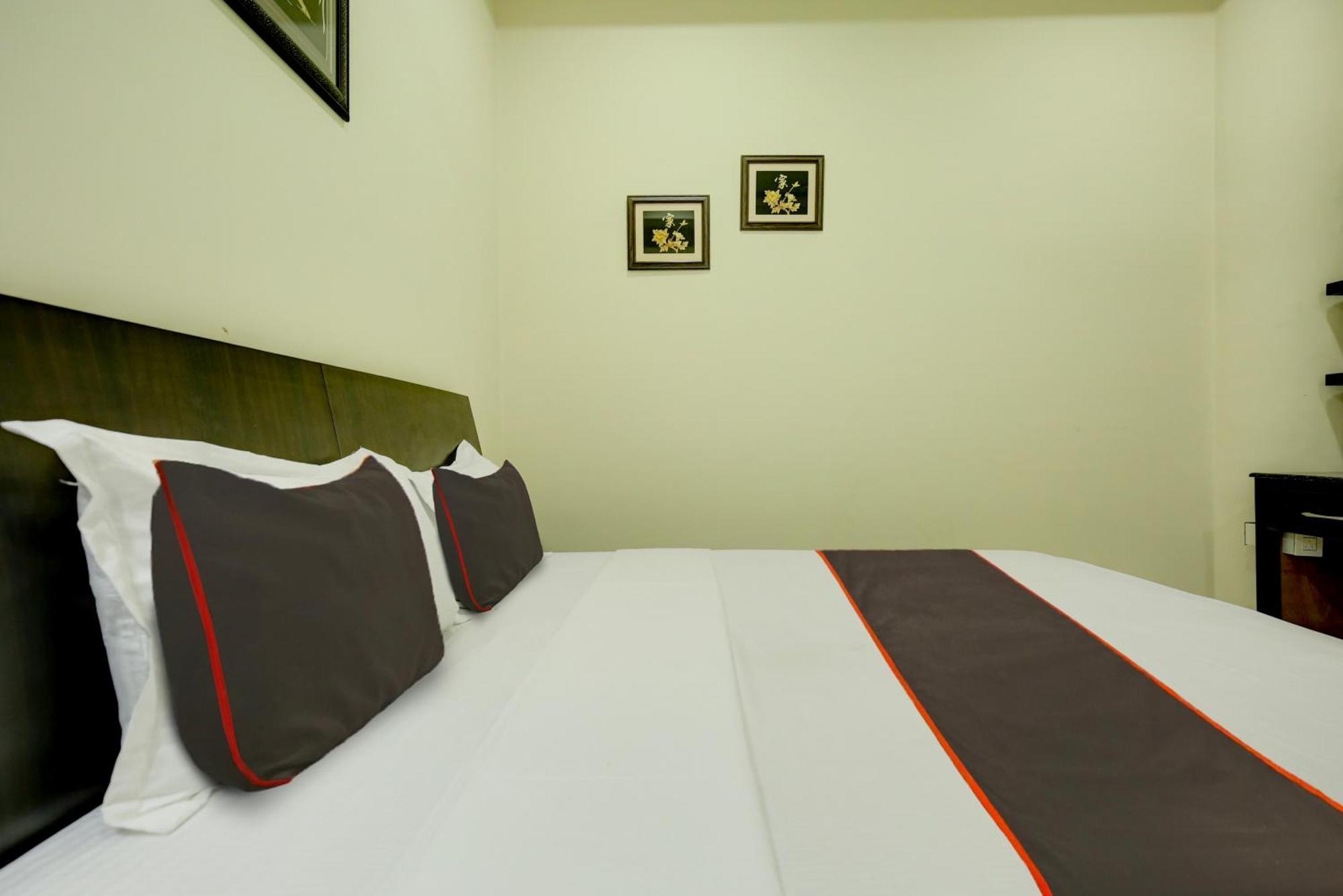Super Collection O Ovel Hotel Grand Abadpura 외부 사진